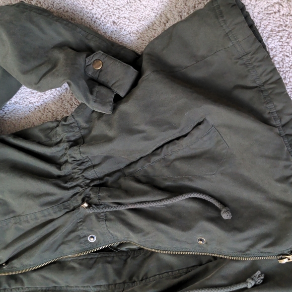 Bass Co. women's army green medium utility jacket - Picture 2 of 9